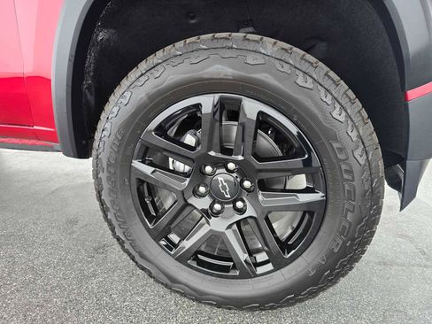 New 2025 Chevrolet Colorado Trail Boss w/ Midnight Edition image 9