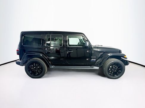 Used 2023 Jeep Wrangler Sahara w/ Cold Weather Group image 10
