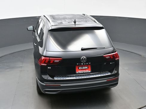 Used 2022 Volkswagen Tiguan SE AWD/4WD image 41
