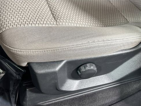 Used 2018 Ford F150 XLT image 17