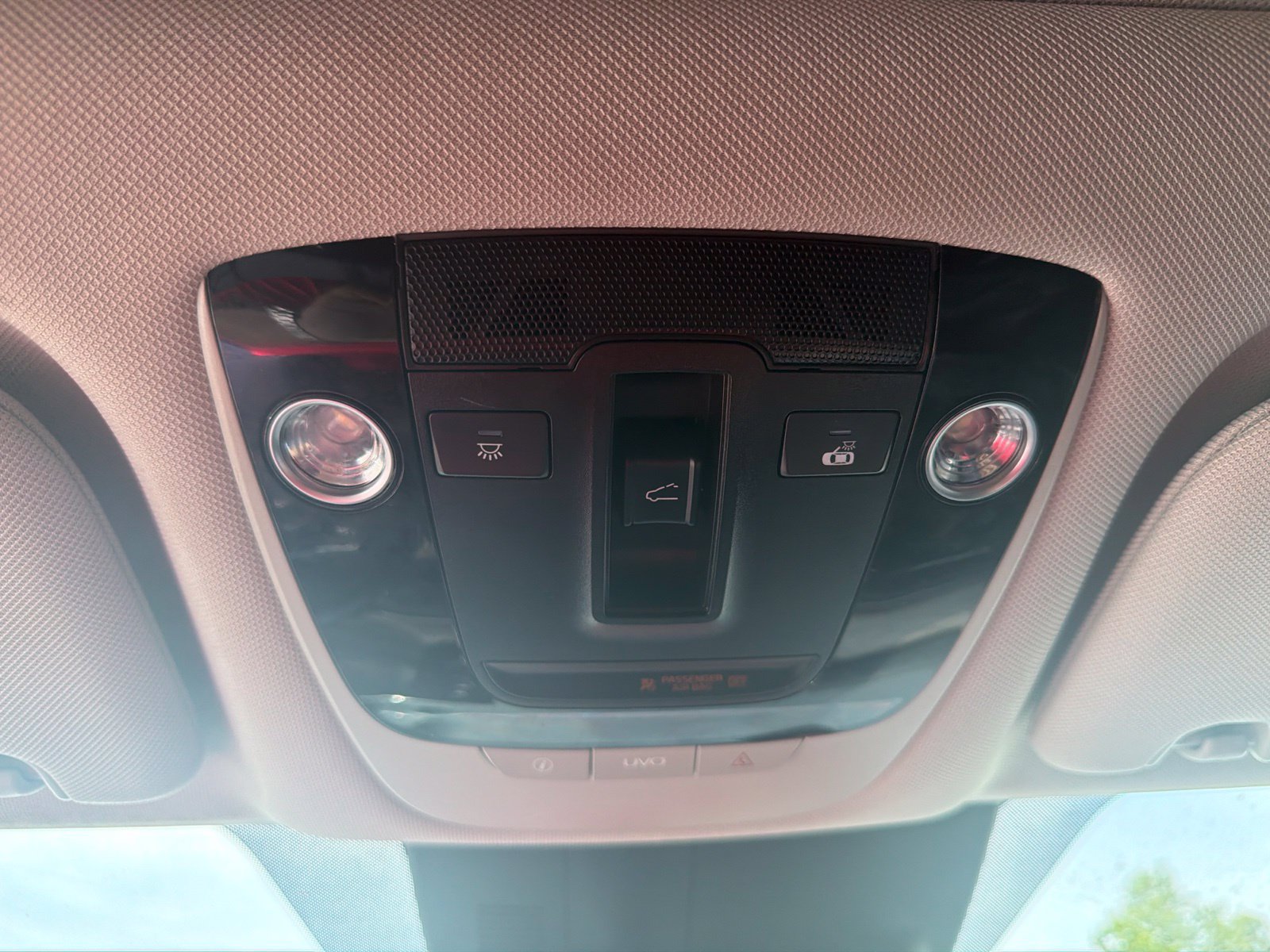 Used 2022 Kia Sorento S w/ Panoramic Sunroof Package AWD/4WD image 12