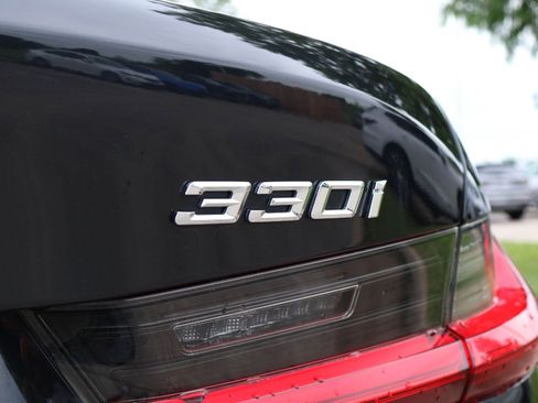 Used 2020 BMW 330i Sedan w/ Premium Package RWD image 7