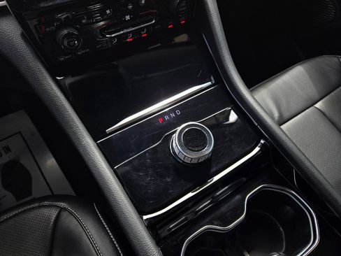 Used 2023 Jeep Grand Cherokee Limited w/ Luxury Tech Group II RWD image 26