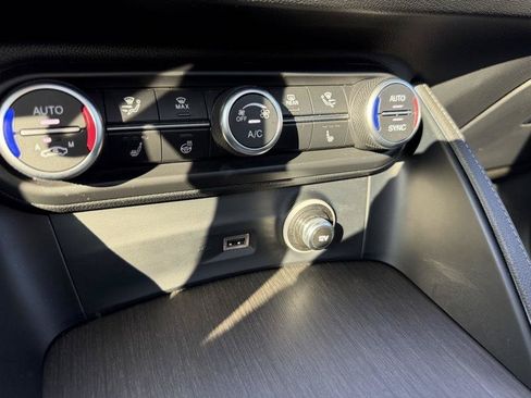 Used 2021 Alfa Romeo Stelvio Ti w/ Premium Package AWD/4WD image 42