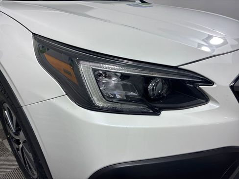 Certified 2022 Subaru Outback Premium image 4