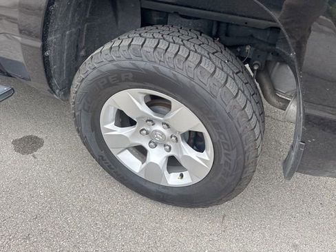 Used 2019 RAM 1500 Big Horn AWD/4WD image 17