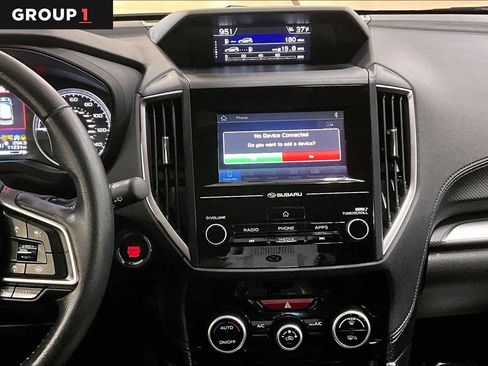 Used 2024 Subaru Forester Premium image 7