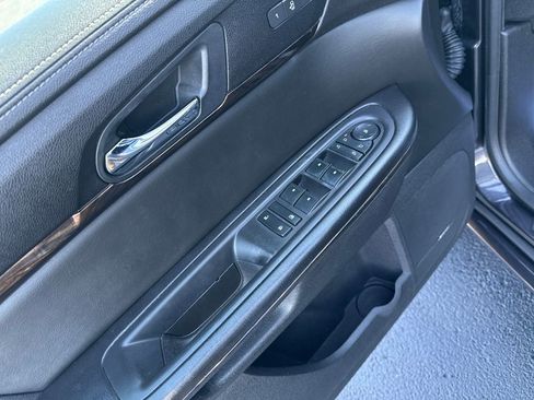 Used 2016 GMC Acadia Denali image 14