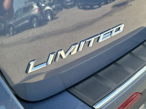 Used 2021 Ford Explorer Limited w/ Equipment Group 301A RWD image 34