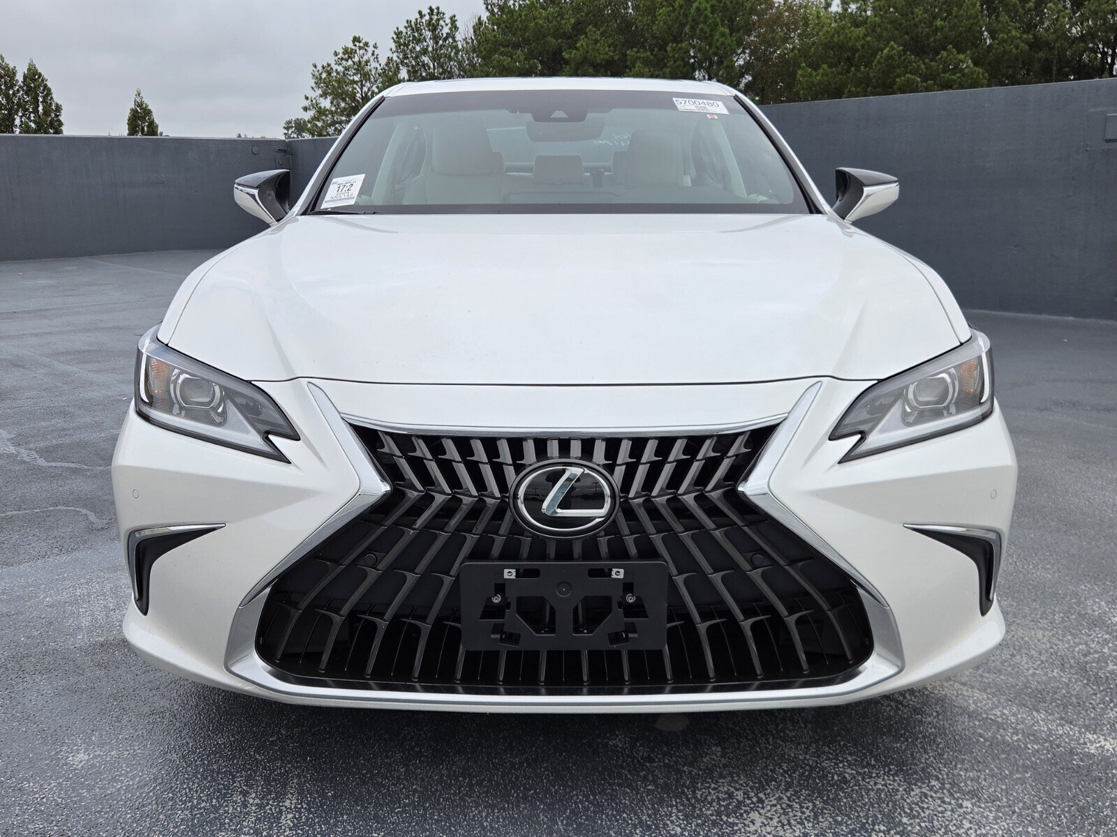 Used 2025 Lexus ES 350 w/ Premium Package FWD image 8