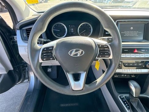 Used 2019 Hyundai Sonata SE image 12
