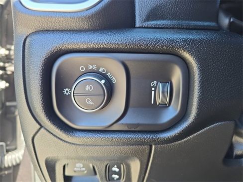 Certified 2022 RAM 1500 Big Horn image 20