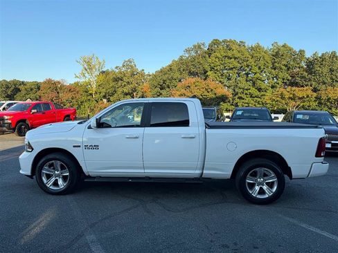 Used 2018 RAM 1500 Sport image 10