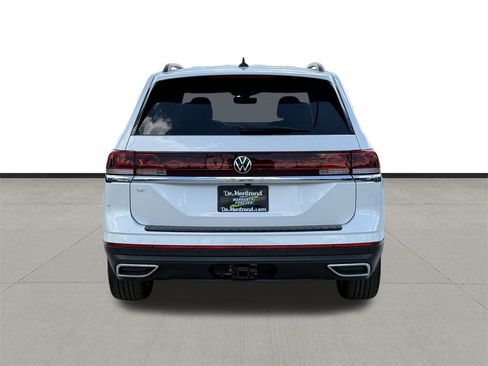 New 2026 Volkswagen Atlas SE image 6