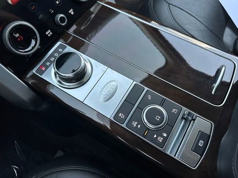 Used 2020 Land Rover Range Rover HSE image 33