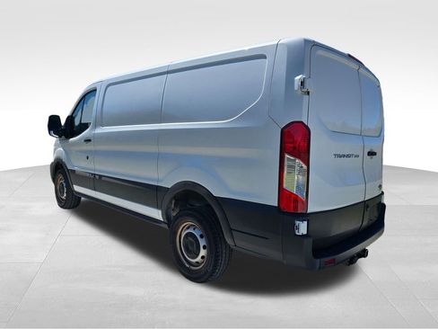 Used 2022 Ford Transit 250 Low Roof image 15