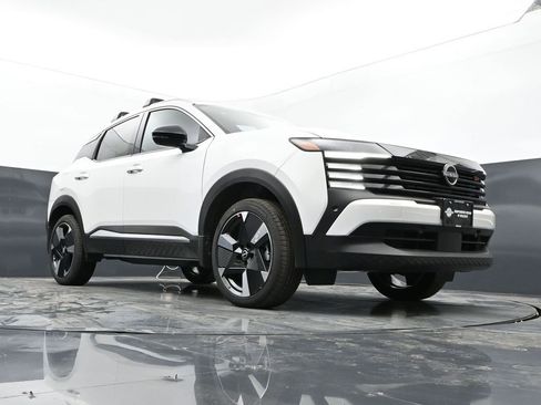 New 2026 Nissan Kicks SR w/ SR Premium Package image 29