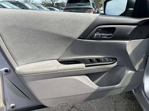 Used 2013 Honda Accord LX image 15