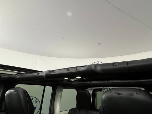 Used 2020 Jeep Wrangler Unlimited Sport image 27