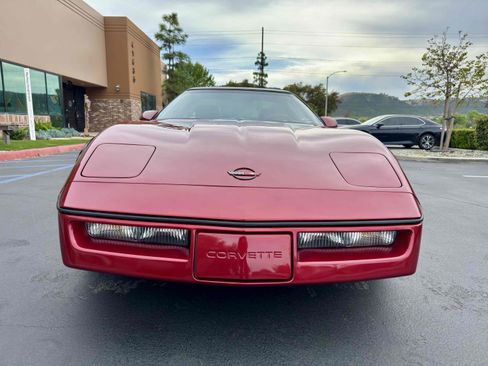 Used 1990 Chevrolet Corvette Coupe image 8