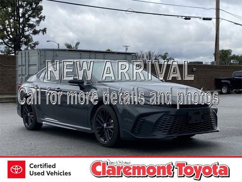 Certified 2025 Toyota Camry SE w/ Convenience Package image 1