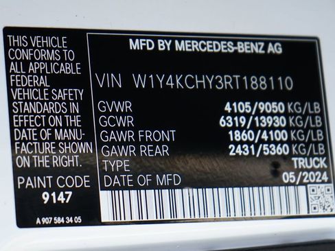 Used 2024 Mercedes-Benz Sprinter 2500 w/ Acoustic Package image 48