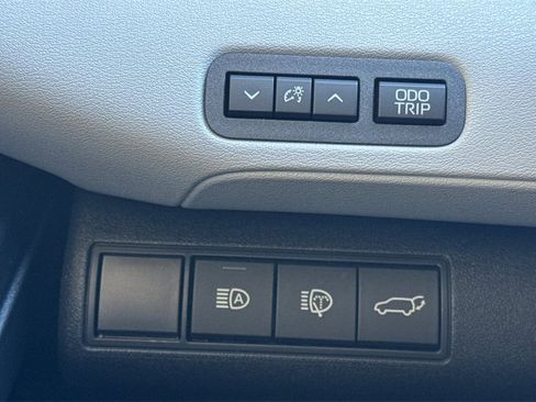 New 2026 Subaru Solterra Premium image 32