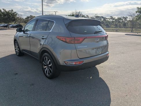 Used 2018 Kia Sportage EX FWD image 6