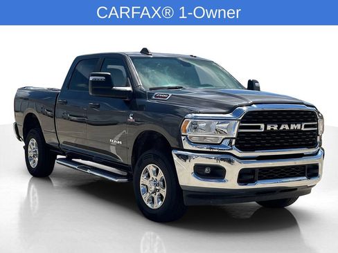 Used 2024 RAM 2500 Big Horn AWD/4WD image 3