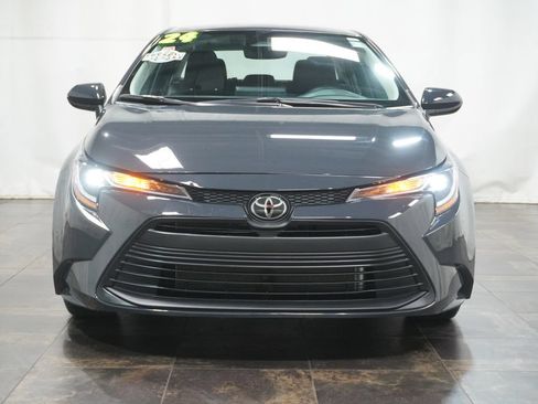 Used 2024 Toyota Corolla LE FWD image 10