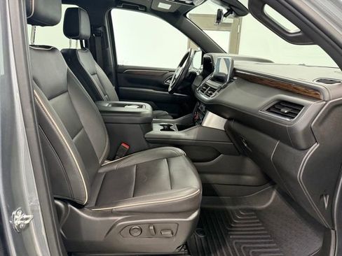 Used 2022 Chevrolet Tahoe Premier AWD/4WD image 23