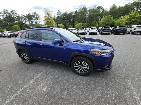 Used 2023 Toyota Corolla Cross AWD Hybrid image 17