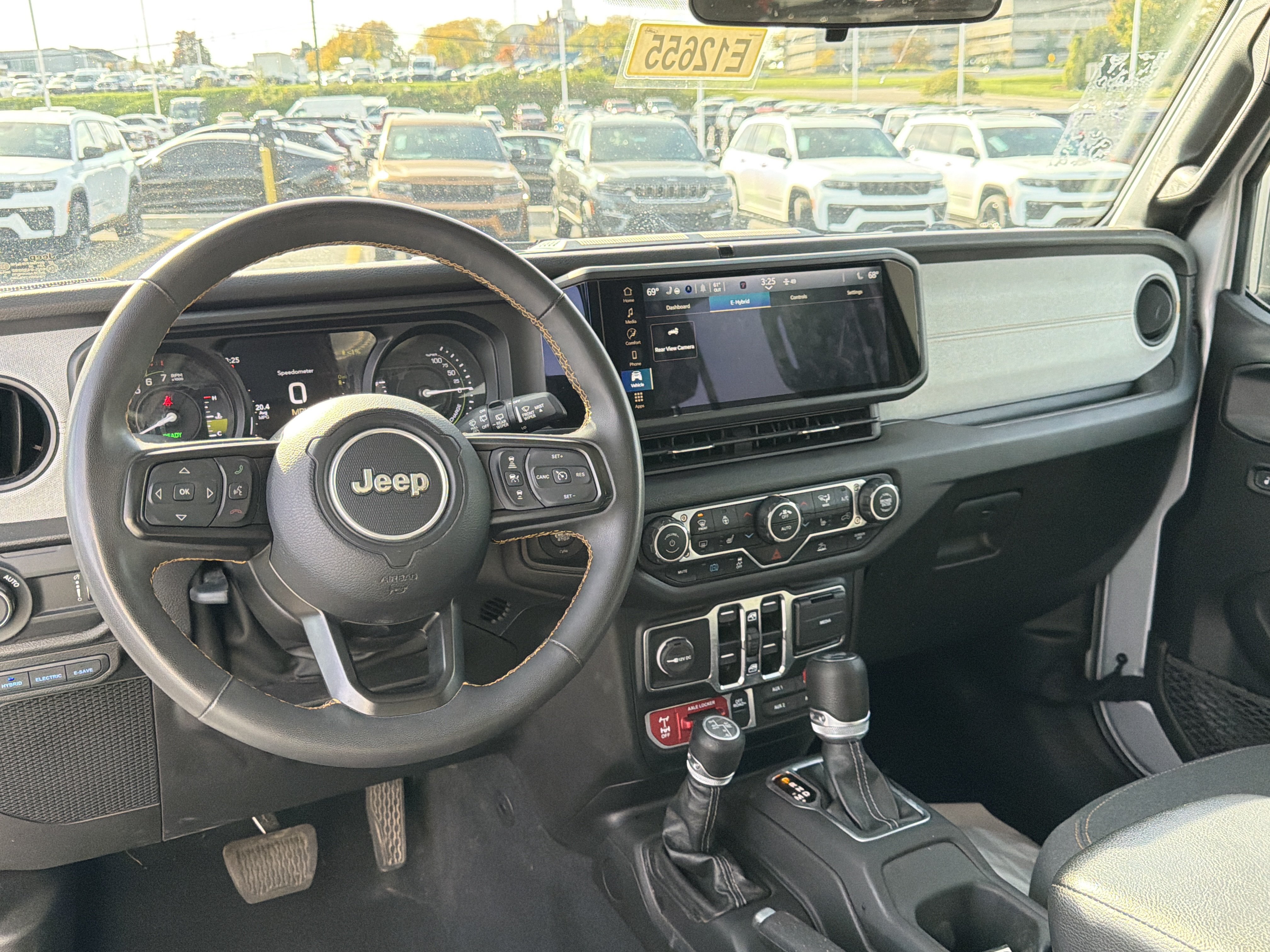 Used 2024 Jeep Wrangler Unlimited AWD/4WD image 20