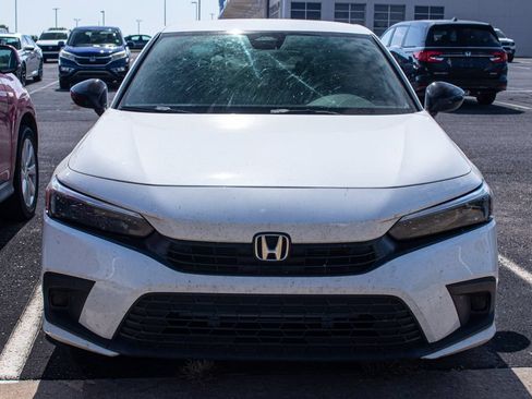 Used 2024 Honda Civic Sport image 2