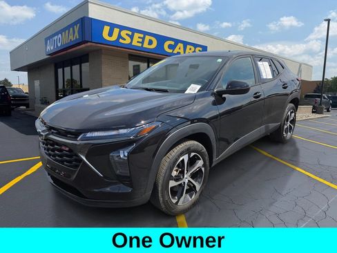 Used 2024 Chevrolet Trax RS w/ Driver Confidence Package FWD image 1