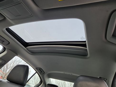 Used 2015 Acura RLX w/ Technology Package image 16