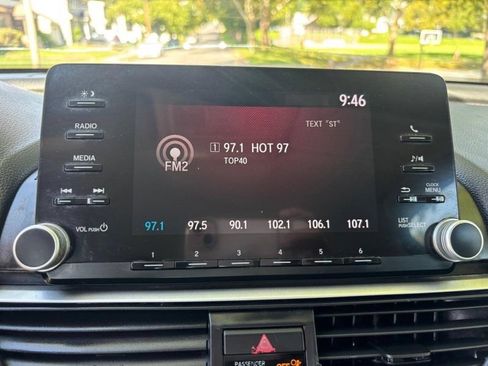 Used 2019 Honda Accord LX image 18