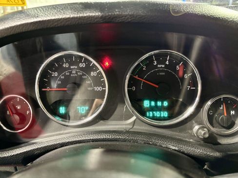 Used 2013 Jeep Wrangler Unlimited Sahara AWD/4WD image 23