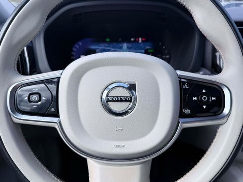 Certified 2024 Volvo XC60 T8 Plus AWD/4WD image 20