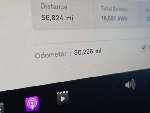 Used 2023 Tesla Model Y Performance image 23