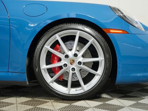 Certified 2022 Porsche 911 Carrera S RWD image 19