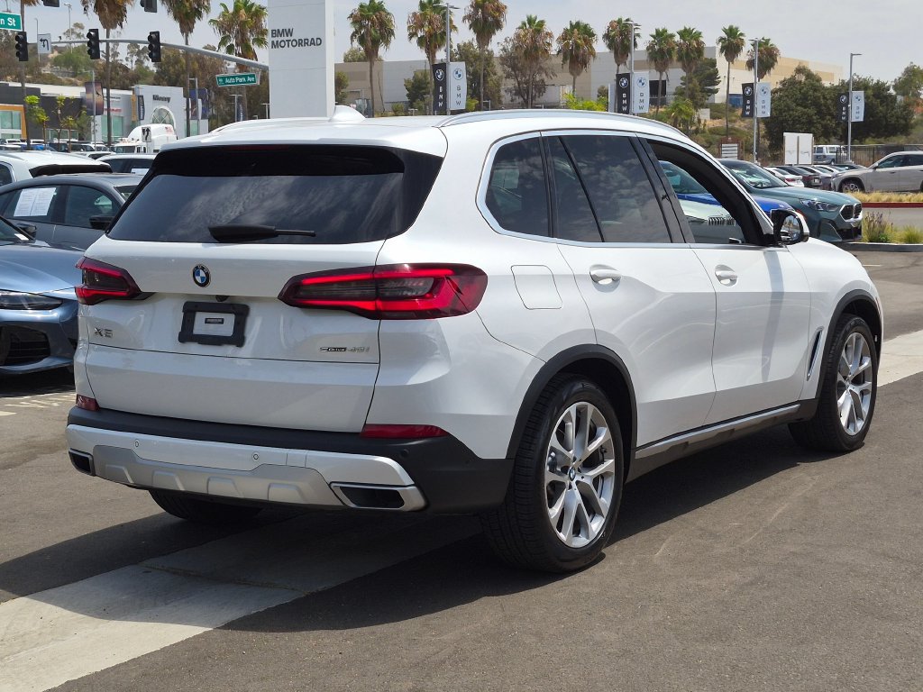 Used 2021 BMW X5 sDrive40i w/ Luxury Seating Package 2 RWD image 6