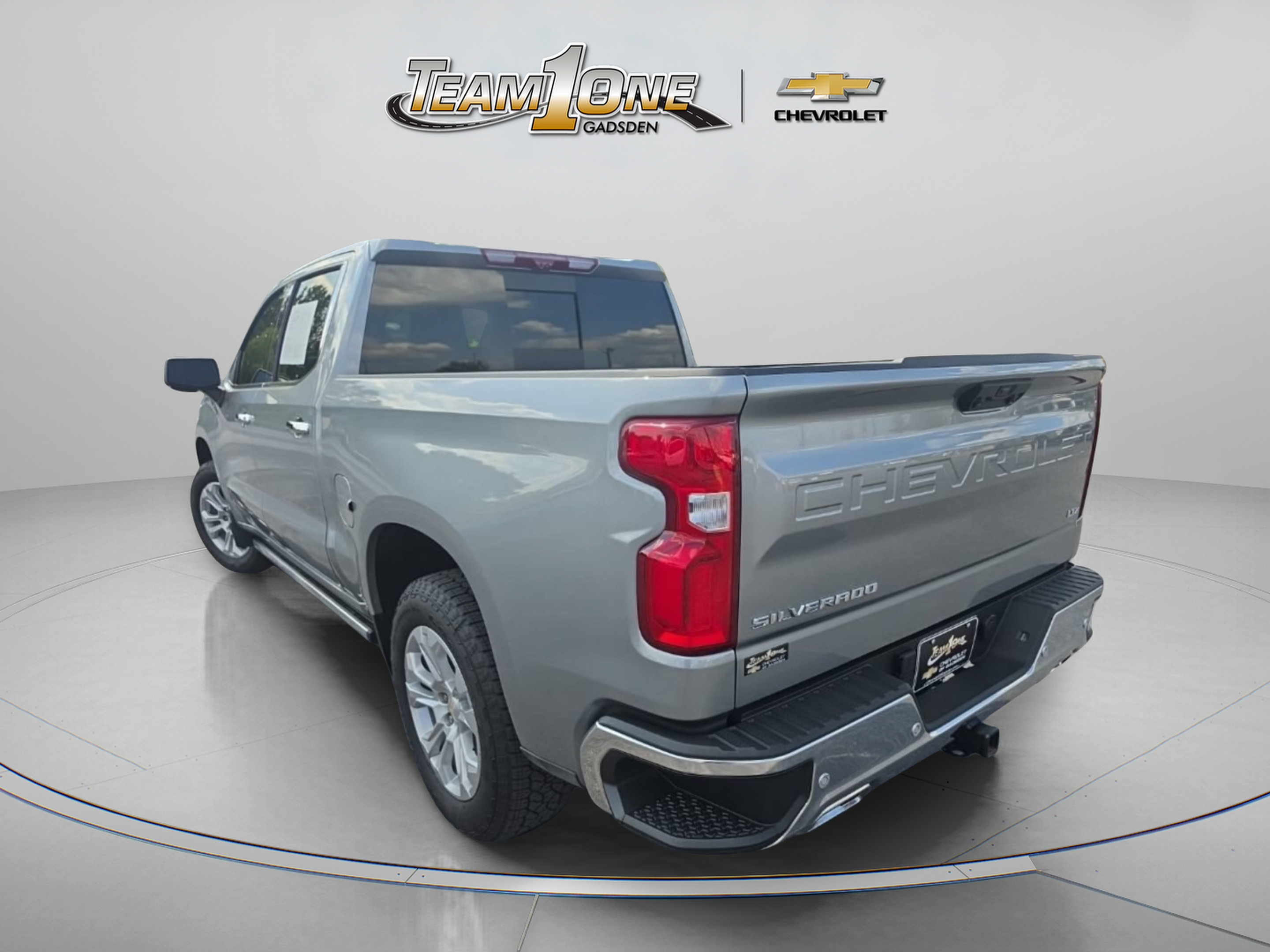 Used 2026 Chevrolet Silverado 1500 LTZ w/ LTZ Premium Package AWD/4WD image 6