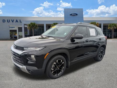 Used 2021 Chevrolet TrailBlazer LT w/ Convenience Package image 8