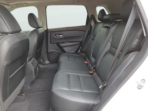 Used 2021 Nissan Rogue SL image 19