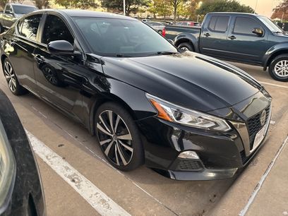 Used 2019 Nissan Altima 2.5 SR w/ SR Premium Package