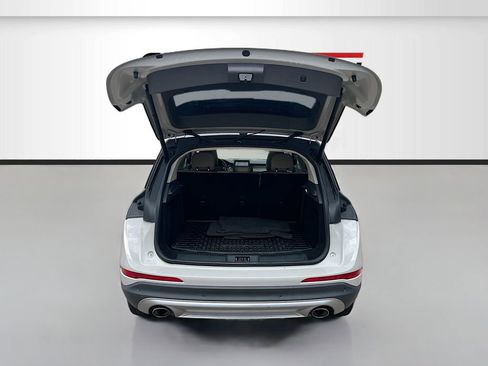 Used 2022 Lincoln Corsair AWD w/ Premium Package image 27