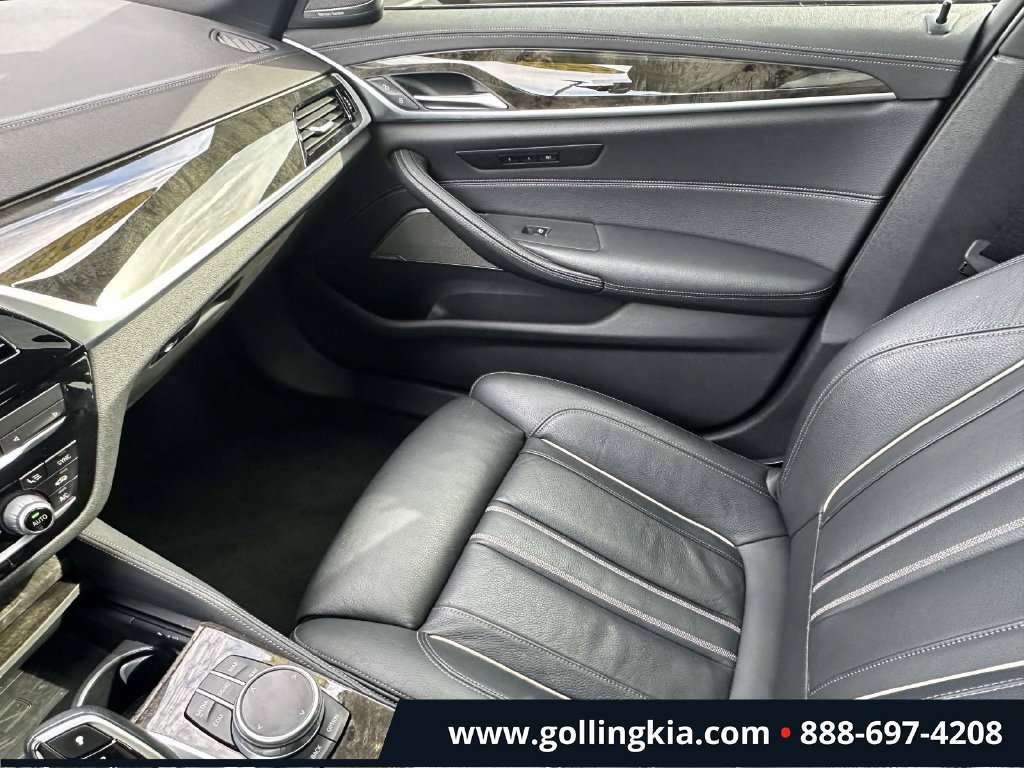 Used 2022 BMW M550i xDrive w/ Premium Package AWD/4WD image 31