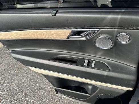 Used 2022 Genesis GV80 2.5T w/ Prestige Package 05 image 13