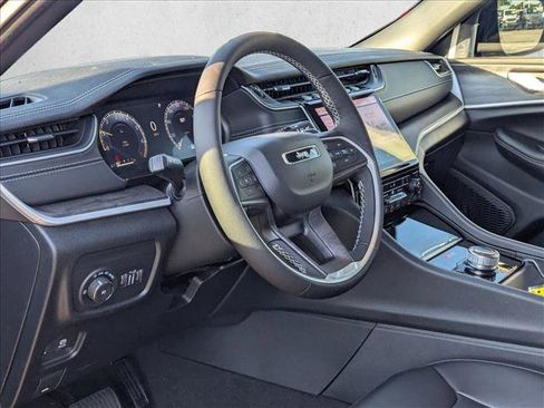New 2025 Jeep Grand Cherokee Limited w/ Black Appearance Package image 3